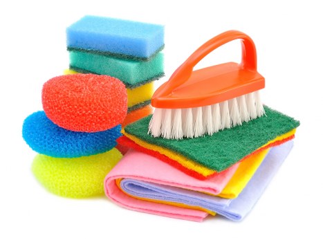 Professional cleaner refreshing a home interior in Islington